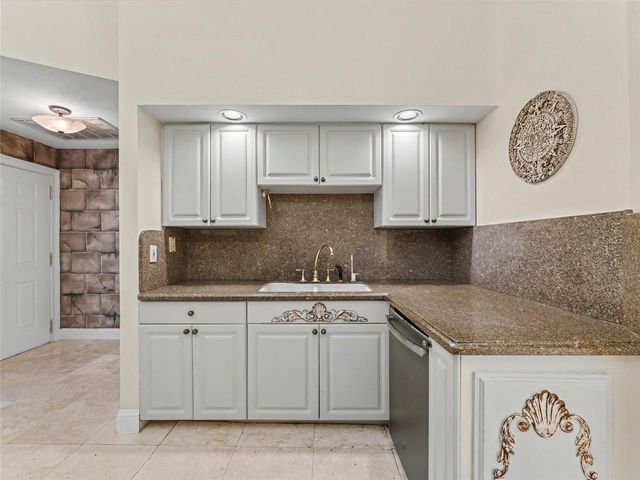 6626 CRESCENT LAKE DRIVE, Lakeland, FL 33813