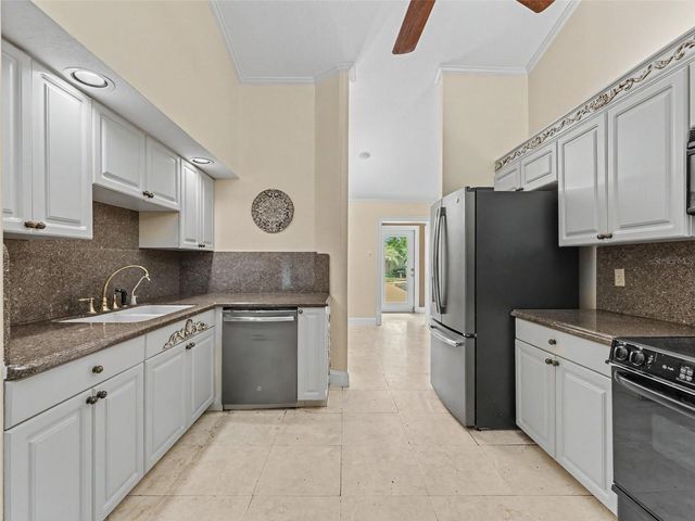 6626 CRESCENT LAKE DRIVE, Lakeland, FL 33813