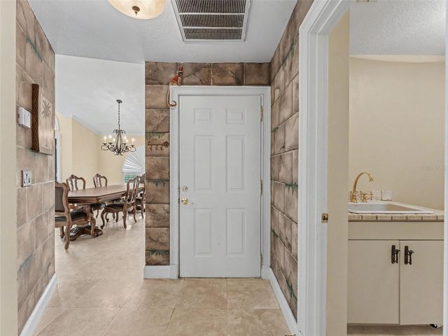 6626 CRESCENT LAKE DRIVE, Lakeland, FL 33813