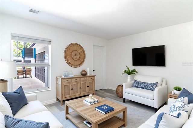 4006 HOLLYHEAD CIRCLE S, Lakeland, FL 33811