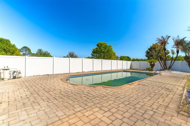 4006 HOLLYHEAD CIRCLE S, Lakeland, FL 33811