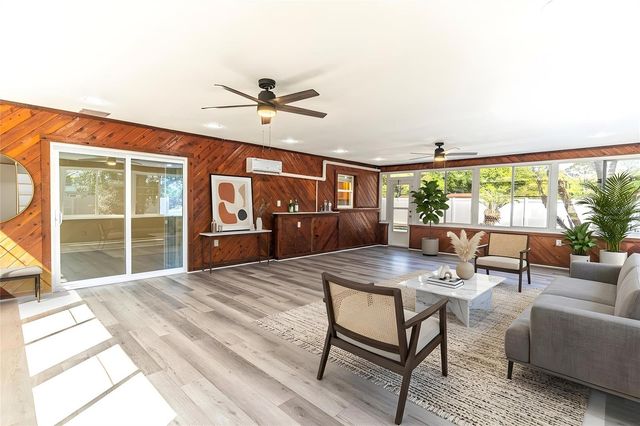 4006 HOLLYHEAD CIRCLE S, Lakeland, FL 33811