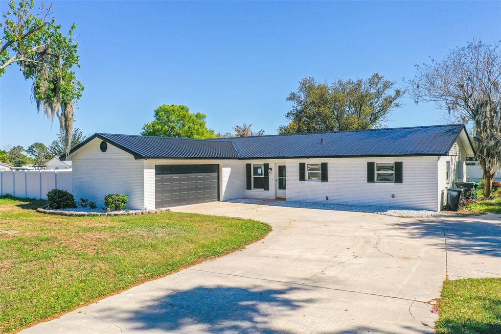 4006 HOLLYHEAD CIRCLE S, Lakeland, FL 33811