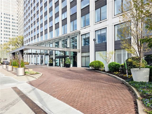 320 Ft. Duquesne Blvd. 24M, Downtown Pgh, PA 15222