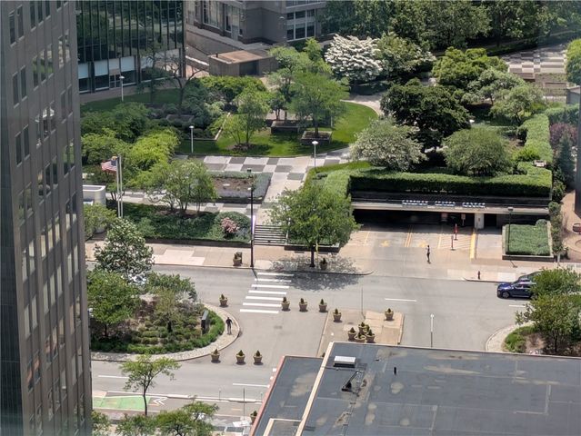 320 Ft. Duquesne Blvd. 24M, Downtown Pgh, PA 15222