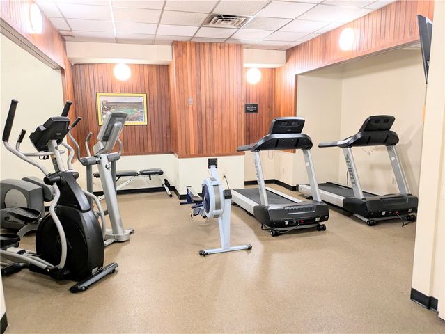 320 Ft. Duquesne Blvd. 24M, Downtown Pgh, PA 15222
