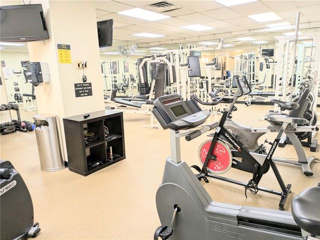 320 Ft. Duquesne Blvd. 24M, Downtown Pgh, PA 15222
