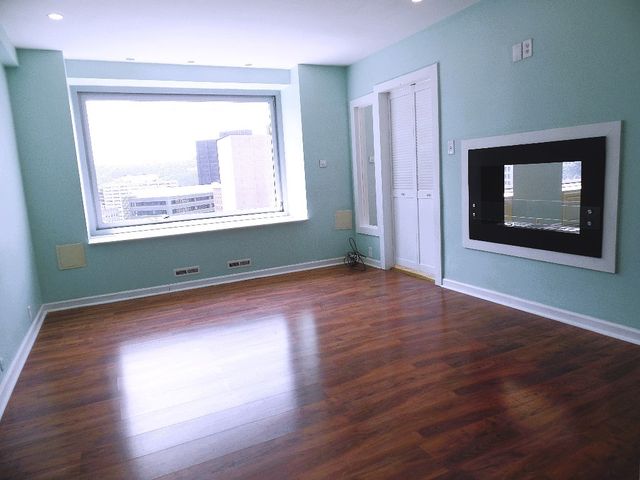 320 Ft. Duquesne Blvd. 24M, Downtown Pgh, PA 15222
