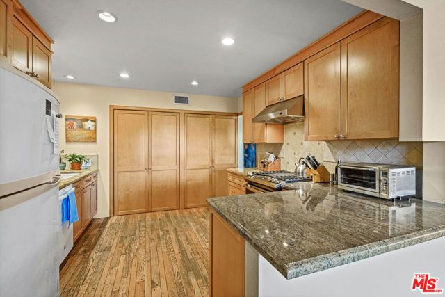 730 Basin Drive, Topanga (los Angeles), CA 90290