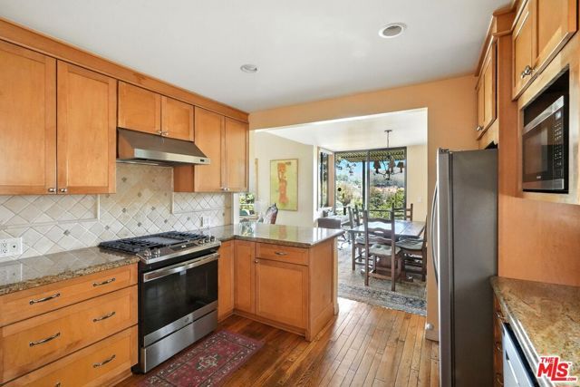 730 Basin Drive, Topanga (los Angeles), CA 90290
