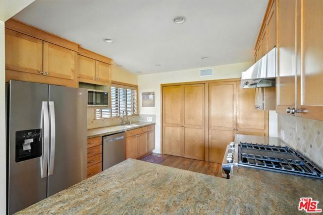 730 Basin Drive, Topanga (los Angeles), CA 90290