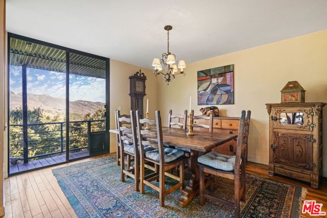 730 Basin Drive, Topanga (los Angeles), CA 90290