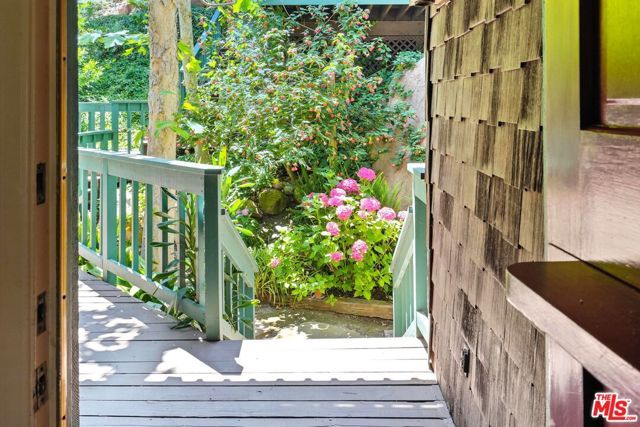 730 Basin Drive, Topanga (los Angeles), CA 90290