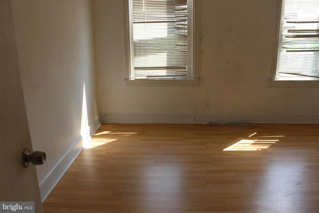 709 BERKLEY ST, Camden, NJ 08103