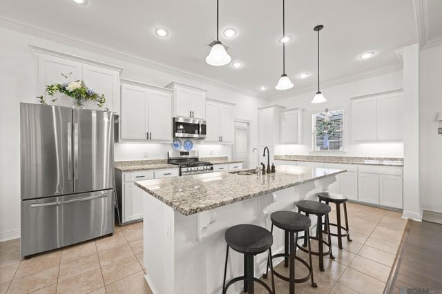 6512 Union Dr, Addis, LA 70710