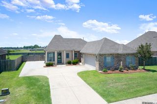 6512 Union Dr, Addis, LA 70710