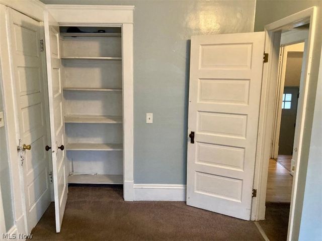 32 Summit Avenue, Niles, OH 44446