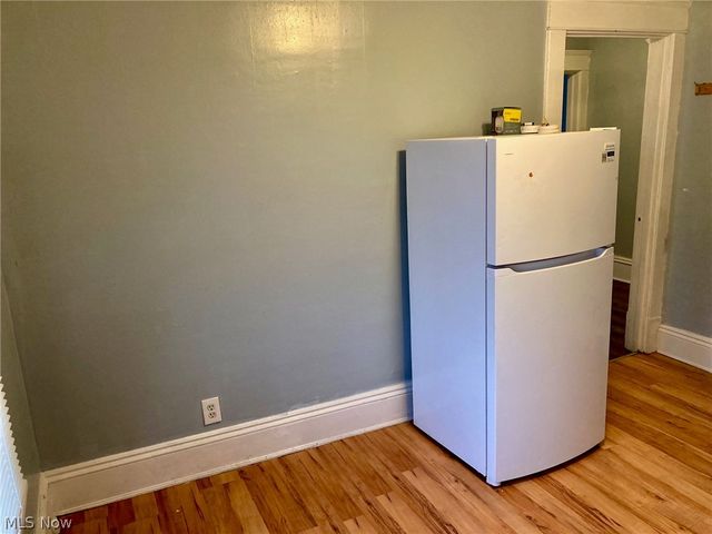 32 Summit Avenue, Niles, OH 44446