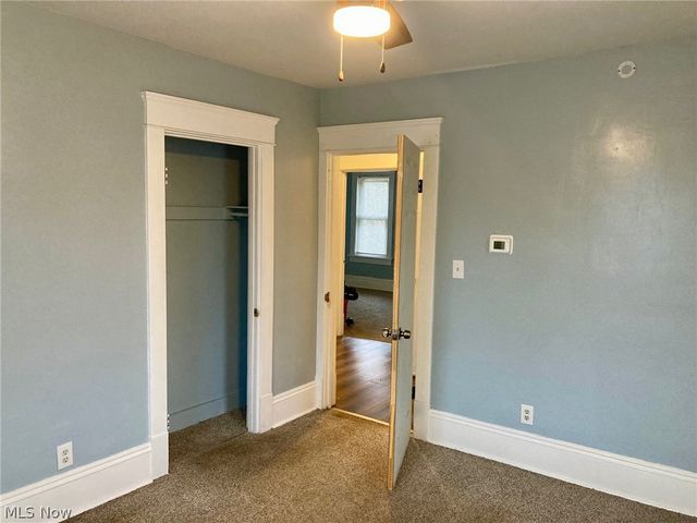 32 Summit Avenue, Niles, OH 44446