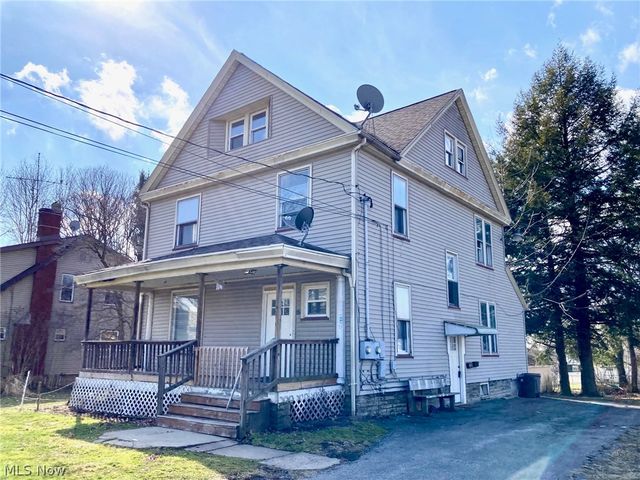 32 Summit Avenue, Niles, OH 44446