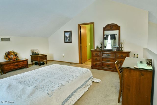 3339 Eagles Loft, Cortland, OH 44410