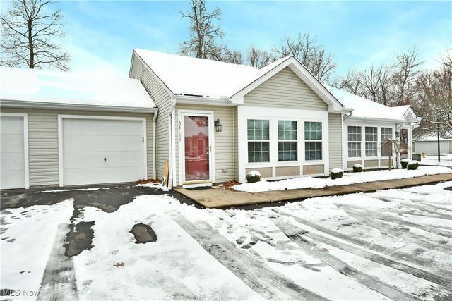 3339 Eagles Loft, Cortland, OH 44410