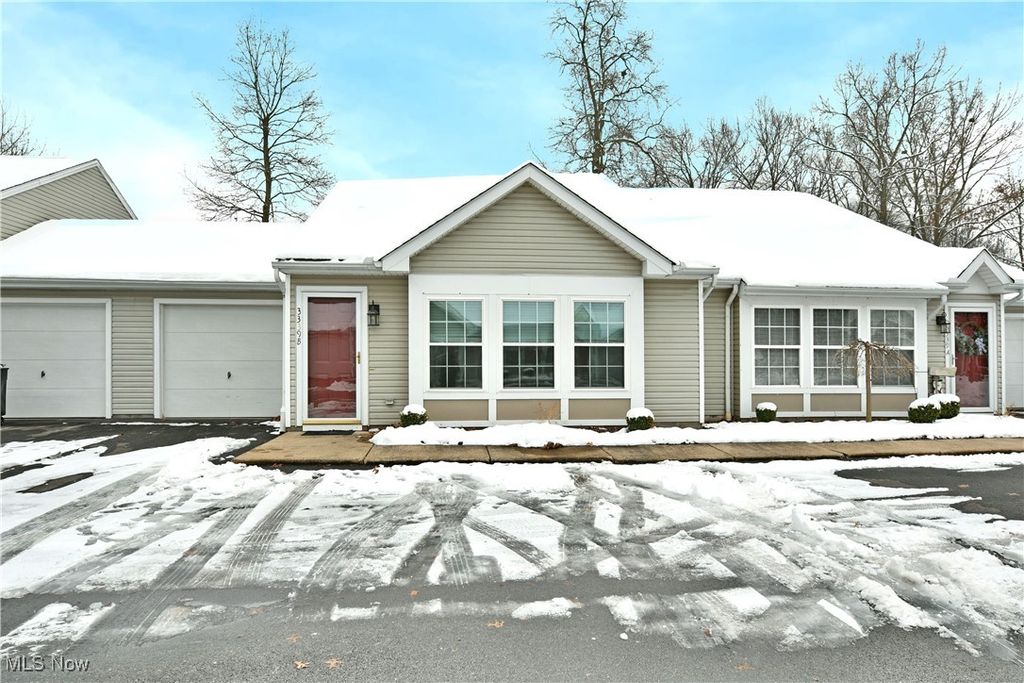 3339 Eagles Loft, Cortland, OH 44410