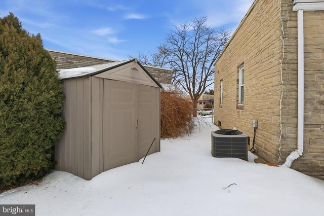 339 FREDRICK CT, York, PA 17403