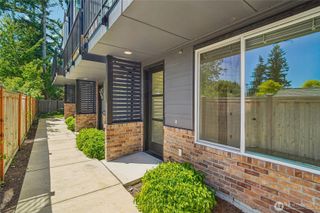 22906 56th Avenue W #D, Mountlake Terrace, WA 98043
