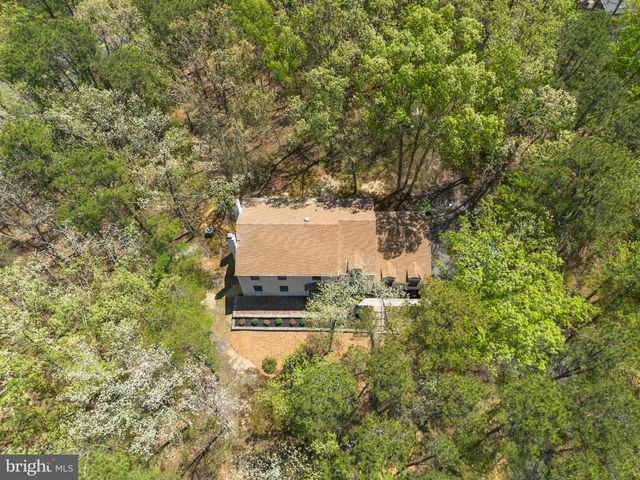 1 DICKSON DR, Medford, NJ 08055