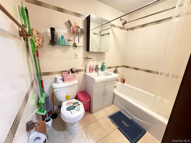 31-12 Union Street 6A, Flushing, NY 11354