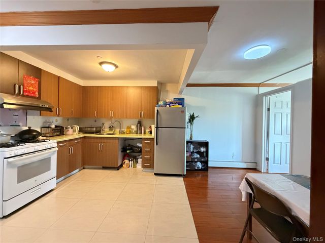 31-12 Union Street 6A, Flushing, NY 11354