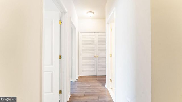 4427-B BEECHSTONE LN, Fairfax, VA 22033