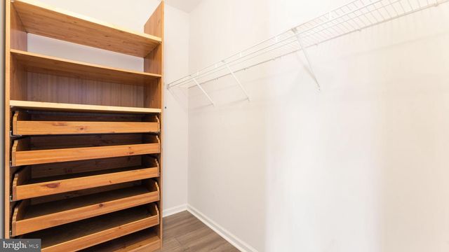 4427-B BEECHSTONE LN, Fairfax, VA 22033