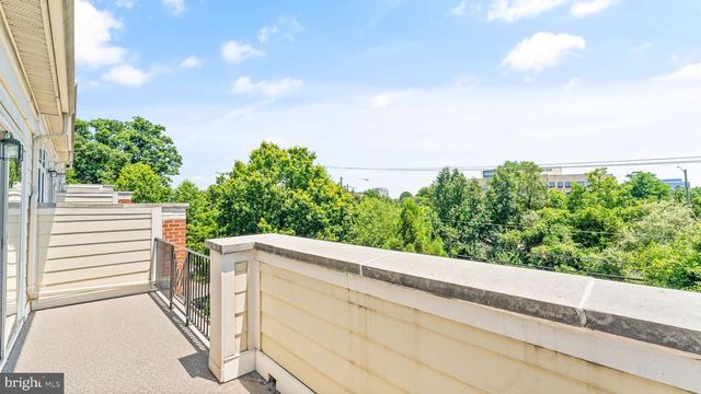 4427-B BEECHSTONE LN, Fairfax, VA 22033