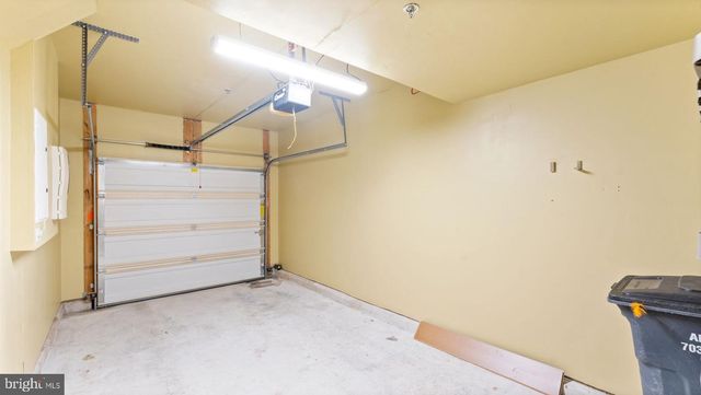 4427-B BEECHSTONE LN, Fairfax, VA 22033