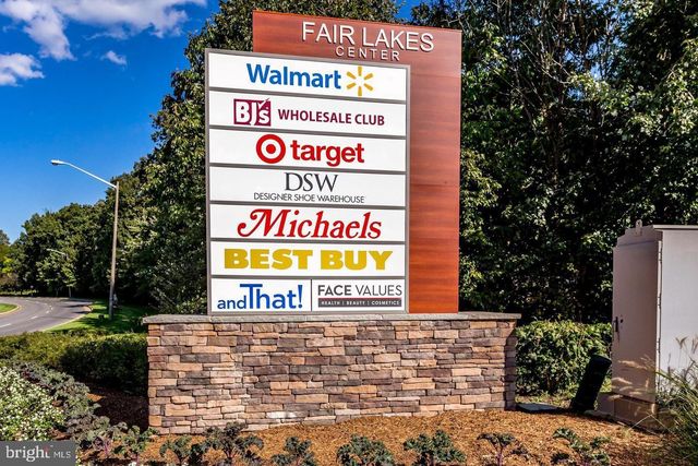 4427-B BEECHSTONE LN, Fairfax, VA 22033