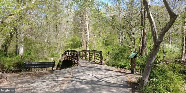 4427-B BEECHSTONE LN, Fairfax, VA 22033