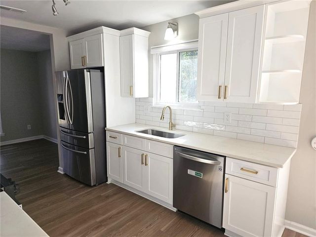 10085 Old Woodland Entry, Johns Creek, GA 30022