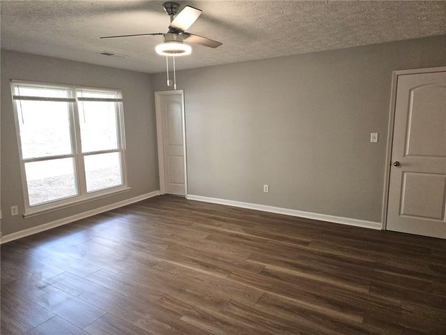 10085 Old Woodland Entry, Johns Creek, GA 30022