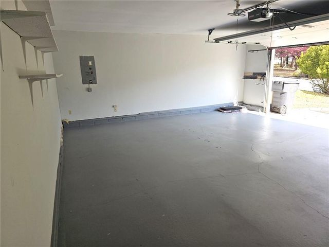 10085 Old Woodland Entry, Johns Creek, GA 30022