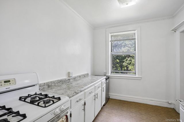445 Gramatan Ave CD3, Fleetwood, NY 10552