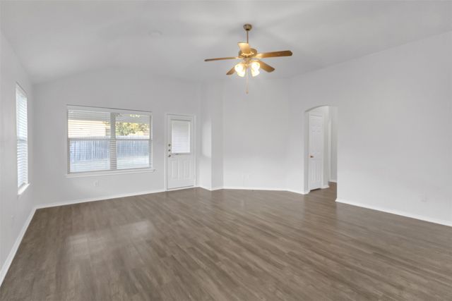 10428 Bradshaw Drive, Fort Worth, TX 76108