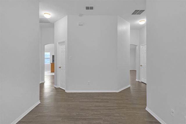 10428 Bradshaw Drive, Fort Worth, TX 76108