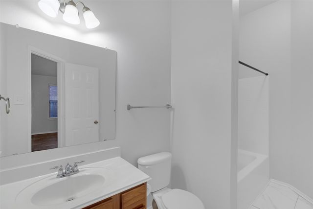 10428 Bradshaw Drive, Fort Worth, TX 76108