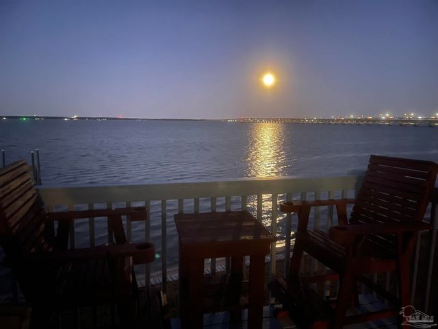 8550 Scenic Hwy F, Pensacola, FL 32514