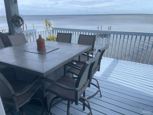 8550 Scenic Hwy F, Pensacola, FL 32514