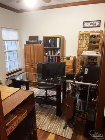 8550 Scenic Hwy F, Pensacola, FL 32514