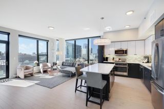 740 Portland Avenue 907, Minneapolis, MN 55415