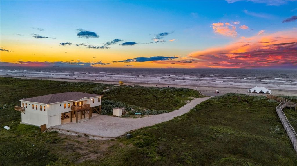 1224 On The Beach Road N, Port Aransas, TX 78373 — photo 2